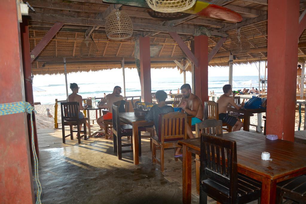 गेस्ट हाउस Santai Warung Bali *