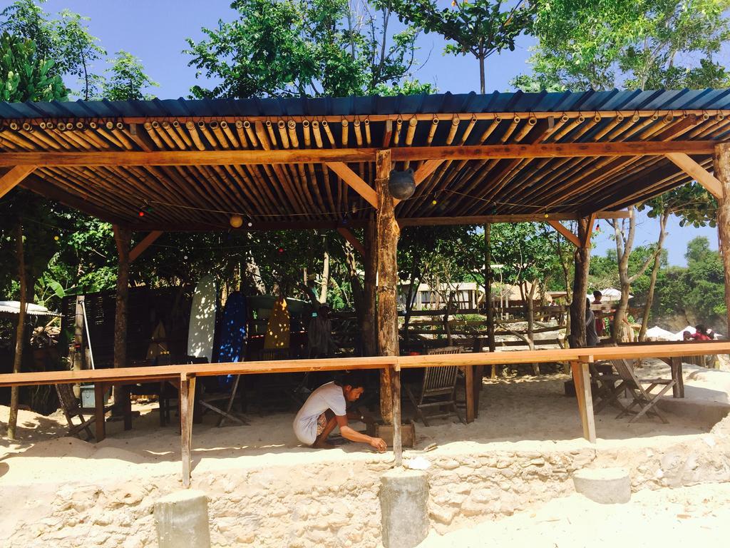 गेस्ट हाउस Santai Warung Bali Jimbaran (Bali)